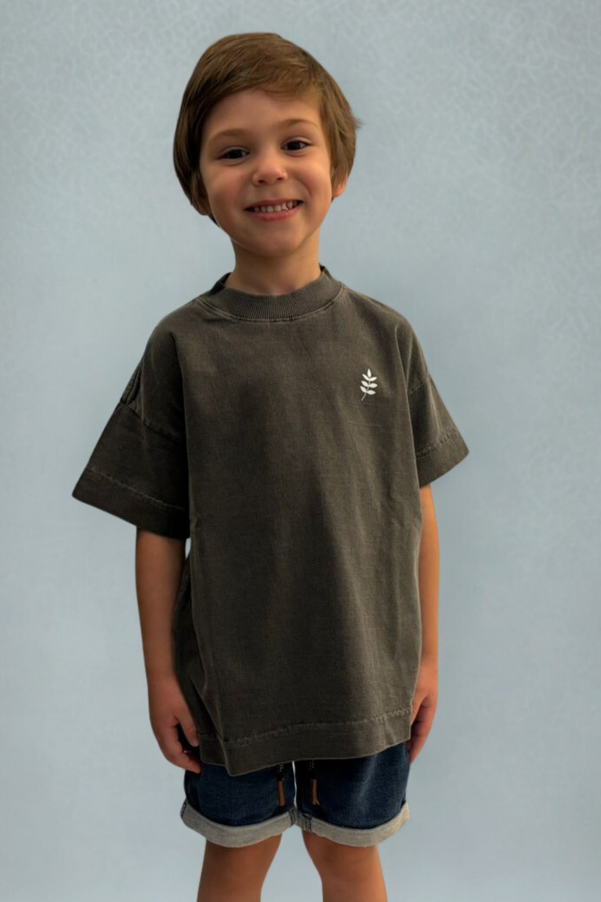 Camiseta Infantil Oversized Logo Folha
